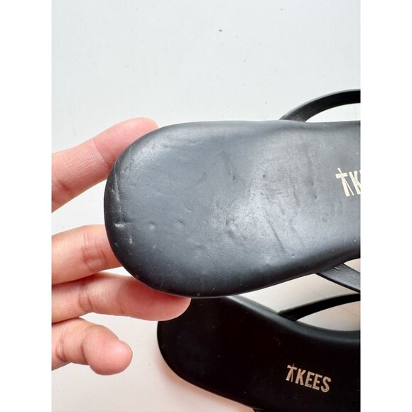 TKEES Lily Liners Black Leather Round Toe Thong Flip Flops, Size 6/37 - Picture 8 of 11